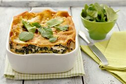 Chicken and spinach lasagne