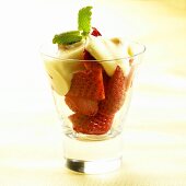 Fresh strawberries with zabaglione