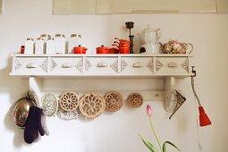 Wall shelf in kitchen