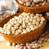 Chick-peas in brown bowl