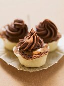 Mini pies with chocolate cream