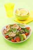 Kartoffel-Bohnen-Salat mit Thunfisch, Tomaten und Basilikum