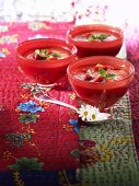 Tomaten-Erdbeer-Gazpacho