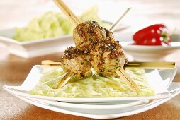 Veal balls with honey and mustard sauce