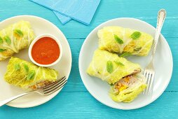 Stuffed cabbage leaves