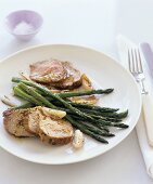 Pork fillet with shallot & mustard sauce & green asparagus