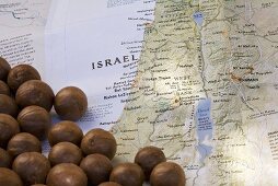 Macadamia nuts from Israel on a map