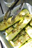 Courgettes with garlic marinade (for grilling)