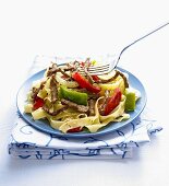 Tagliatelle with beef and peppers