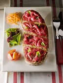 Tartine Bistrot (Rindercarpaccio auf Röstbrot, Frankreich)