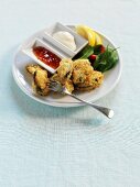 Deep-fried shellfish with two dips