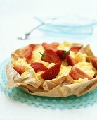 Lemon meringue & strawberries in filo pastry shell (low-calorie)
