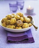 Small roast potatoes with salt and herbs