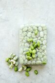 Broad beans, fresh and frozen