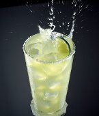 Margarita in Pint Glass