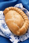 Cornish Pasty (Teigtasche mit Fleischfüllung, England)