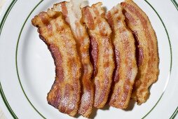 Gebratene Baconscheiben von oben