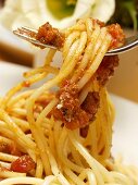 Spaghetti Bolognese auf Gabel