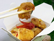 Asiatische Chicken Nuggets zum Mitnehmen