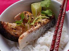 Grilled salmon cutlet with lime and rice