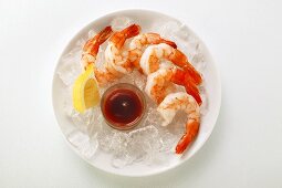 Shrimps with lemon and tomato dip