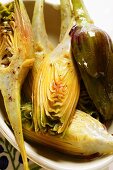 Marinated artichokes (close-up)