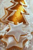 Cinnamon stars and gingerbread fir tree