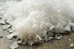 Coarse salt (close-up)