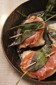 Saltimbocca in frying pan