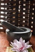 Mortar with pestle (Asia)