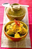 Kartoffelcurry mit Mango und Mohn (Indien)