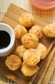 Breaded shrimp balls with hoisin sauce (Asia)