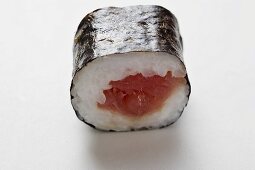 Maki-Sushi mit Thunfisch