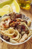 Linguine with seafood