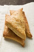 Triangular savoury puff pastry pasties