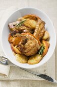 Chicken with oranges and rosemary