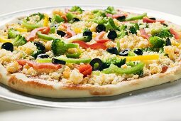 Vegetable pizza (unbaked)