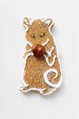 Gingerbread mouse with hazelnut