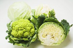 White cabbage, cauliflower, savoy cabbage, green cauliflower