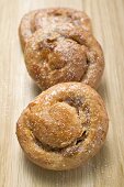 Yeast buns with sugar and flaked almonds