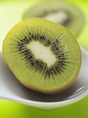 Half a kiwi fruit in dish