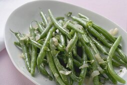 Green beans with onions