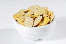 Broad beans in ceramic bowl