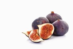 Fresh figs, whole and halved