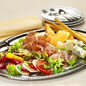 Antipasti misti (Mixed appetiser platter, Italy)