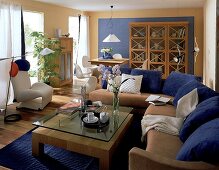 Neue Landschaft für Möbelklassiker, Wohnzimmer