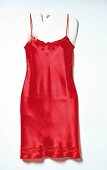 Rotes Dessous-Kleid mit Blumenapplikationen