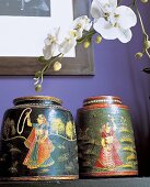 Milchtöpfe aus Tibet mit Tandrik Malerei verziert