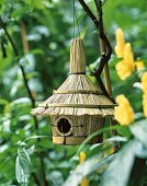 Vogelhäuschen aus Bambus 