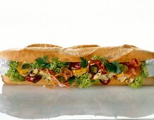 Sandwich with parma ham and artichokes